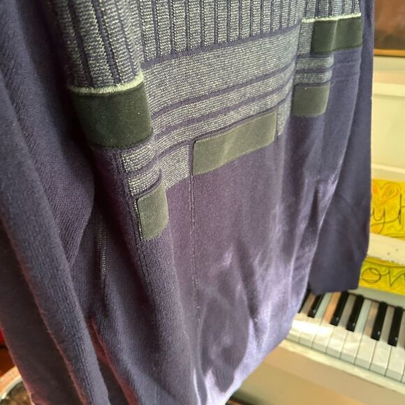 Chaps V-Neck Sweater in Navy and Charcoal Size 38-40 - Picture 11 of 16